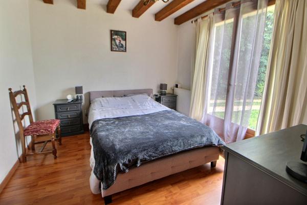 Maison Vaux Sur Seine 5 pièce(s) 136 m2 €441 000 ** - Référence 1083