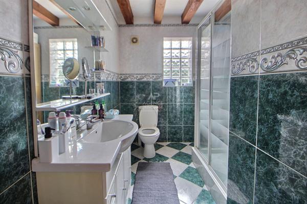 Maison Vaux Sur Seine 5 pièce(s) 136 m2 €441 000 ** - Référence 1083