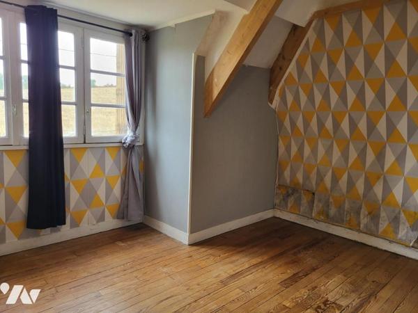SAINT MARTIN DES BESACES : Maison + bâtiment