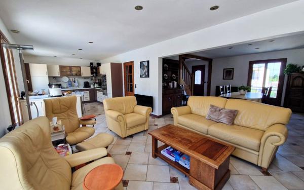 Maison à vendre    6 pièces •  Claye-Souilly