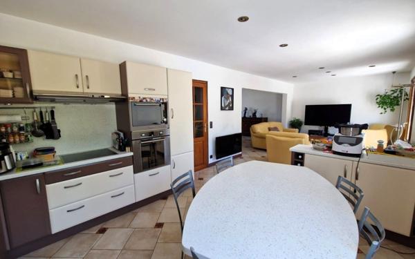 Maison à vendre    6 pièces •  Claye-Souilly