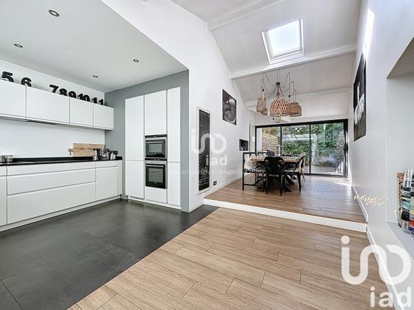 Immeuble à vendre 206 m² Montesson