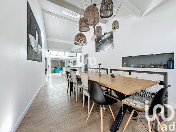 Immeuble à vendre 206 m² Montesson