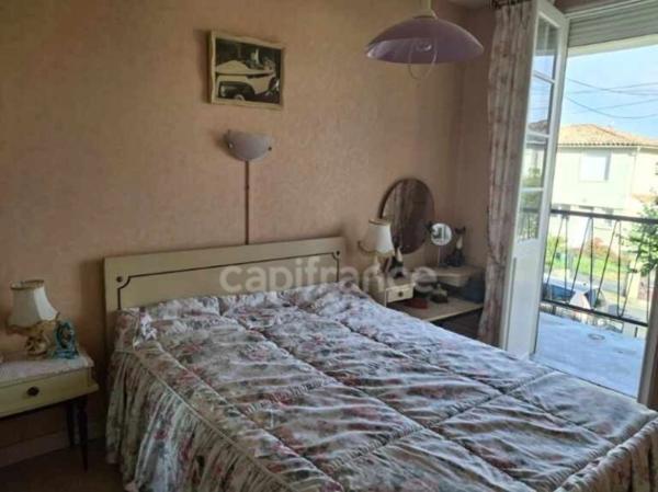 Maison de 117m2, 3 chambres, 2 cours extérieures à TONNEINS