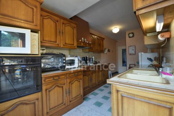 Maison de 117m2, 3 chambres, 2 cours extérieures à TONNEINS