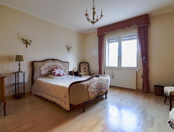 Maison Lacaune 12 pièce(s) 260 m2