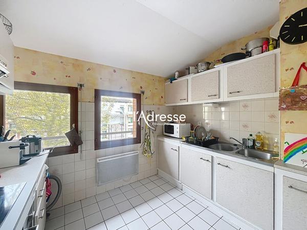 Exclusivité l'Adresse Immobilier - Tournefeuille (hyper centre) - Appartement T3 avec une place de stationnement privative.