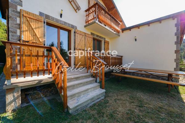 Maison d'exception 4 faces avec jardin arboré, source naturelle et vue panoramique sur les Pyrénées – Bolquère (66210)