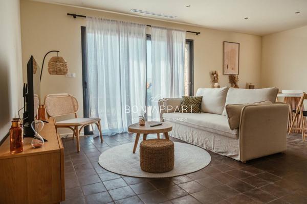 Appartement 3 pièce(s) 2 chambre(s) 67 m²