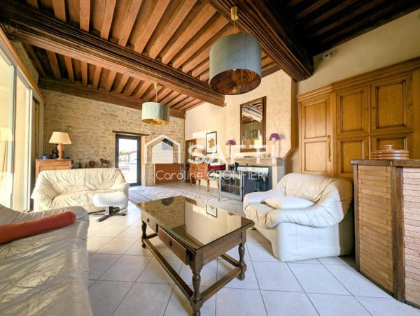 Proche Charolles - Propriété 246m² avec piscine et dépendances