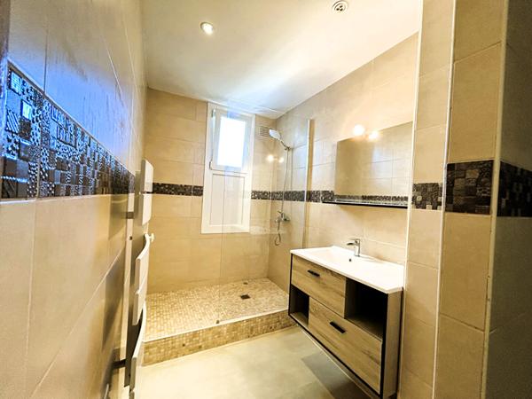 Bel appartement Perpignan 5 pièce(s), 4 chambres et loggia LOCATION