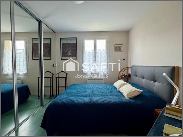 Maison individuelle avec piscine et dependance