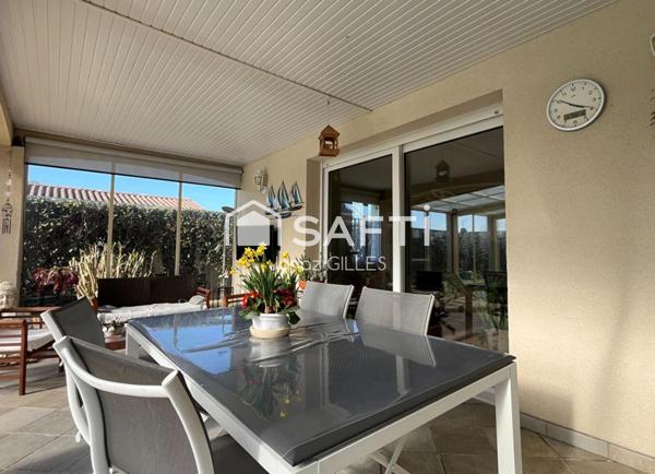 Maison individuelle avec piscine et dependance