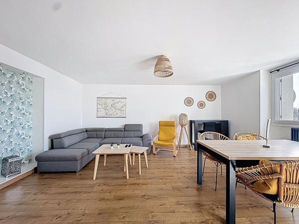 Appartement Trelaze 4 pièce(s) 92 m2