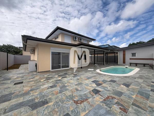 DPT GUYANE, à vendre REMIRE-MONTJOLY maison T4 de 93 m2 avec piscine sur un terrain de 414 m2