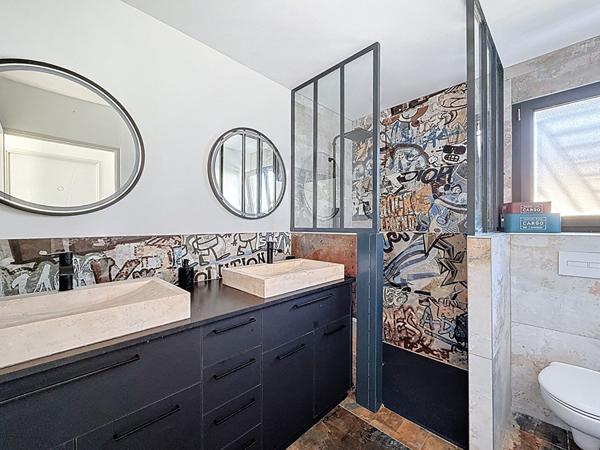 Maison moderne sur la commune de Beligneux , piscine , terrain, garage, 3 chambres