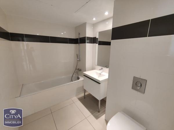 Appartement à vendre 3 pièces 97.32m² Nîmes (30000)