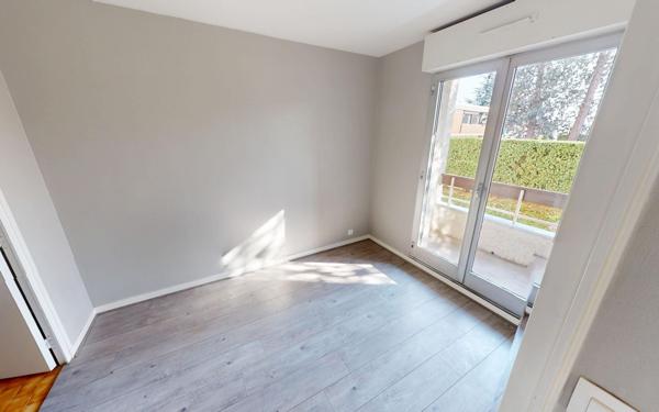 Appartement à vendre    2 pièces • 32 m2 Saint-Priest-en-Jarez