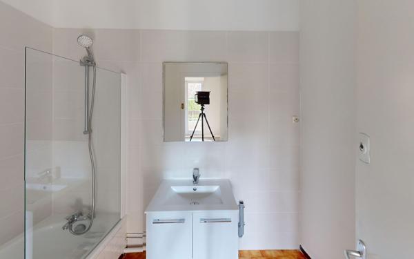 Appartement à vendre    2 pièces • 32 m2 Saint-Priest-en-Jarez