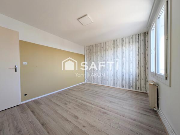 MAISON 4 CHAMBRES AVEC JARDIN ET GARAGE À SAINT JEAN D'ANGÉLY