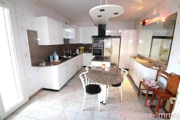 Maison à vendre 8 pièces de 220 m²