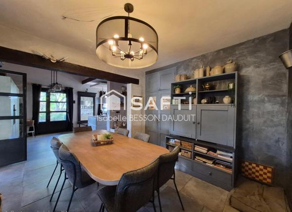 ENSEMBLE IMMOBILIER AVEC MAISON PRINCIPALE ET 4 GITES