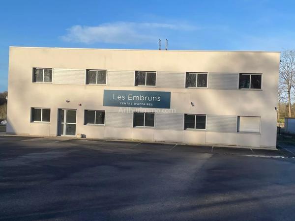 Location Bureau 1 pièces 15 m2 à Dinan