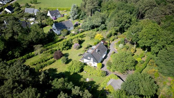 Maison à vendre à ARRADON 146m² à rénover sur terrain de plus de 4700m² avec studio