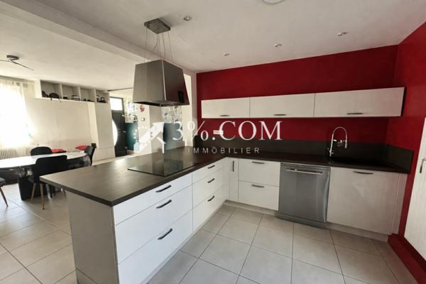 Maison 6 pièce(s) 3 chambre(s) 121 m²