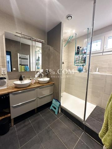 Maison 6 pièce(s) 3 chambre(s) 121 m²