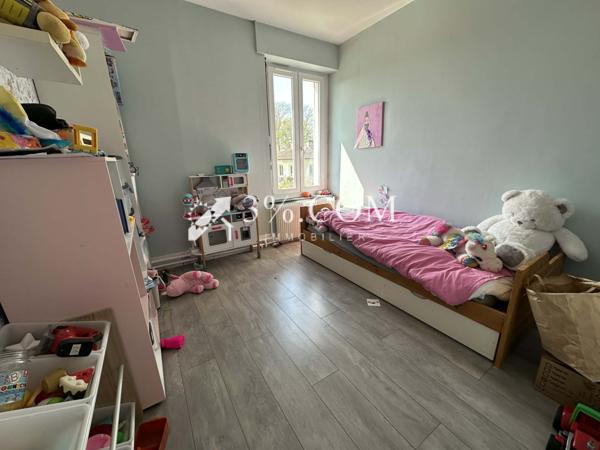 Maison 6 pièce(s) 3 chambre(s) 121 m²