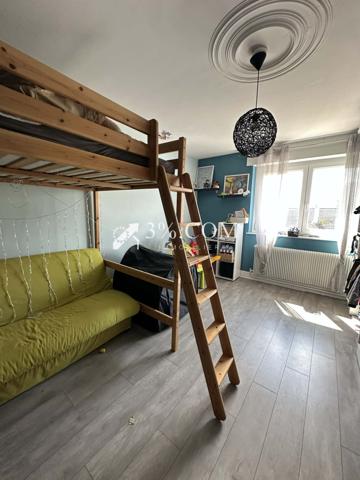 Maison 6 pièce(s) 3 chambre(s) 121 m²