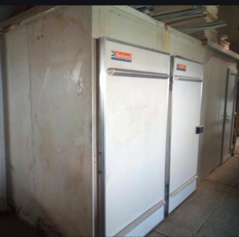 2 batiments  sur 6.3ha de patures