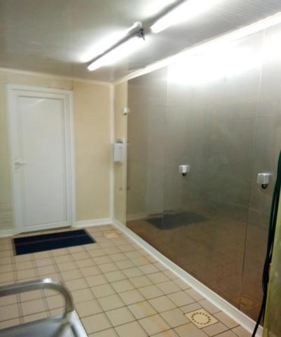 2 batiments  sur 6.3ha de patures