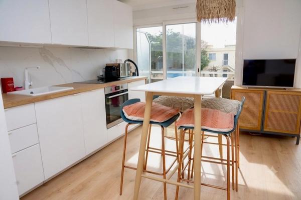 PALAVAS STUDIO RENOVÉ PARKING ET TERRASSE BORD DE MER