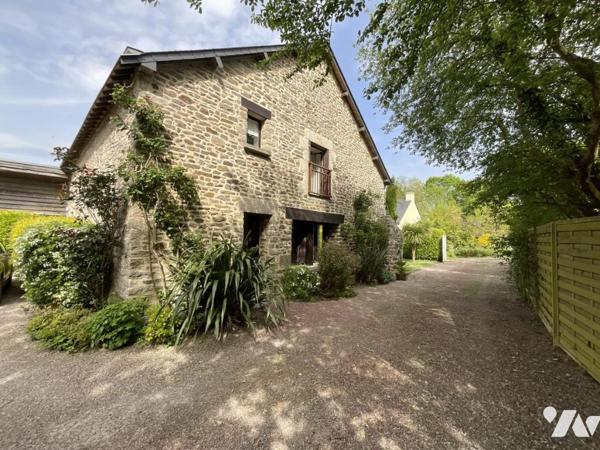 Maison en pierres LANVALLAY