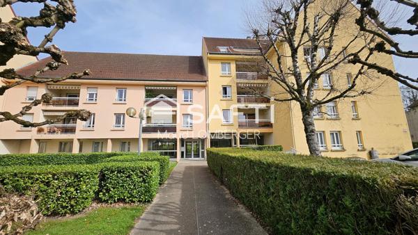 Appartement F3 - Résidence Charles Quint avec ascenseur, terrasse et garage.