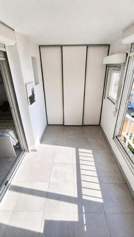 APPARTEMENT AVEC VUE PANORAMIQUE SUR LA MER