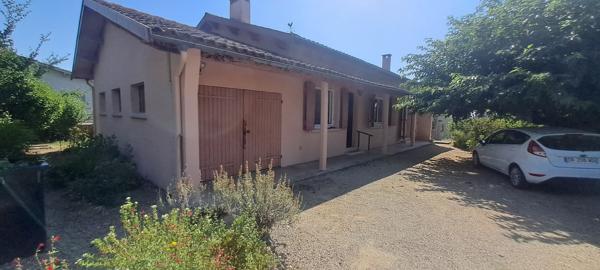 MAISON T4 A RAFRAICHIR AVEC JARDIN ARBORE DE 850 M²