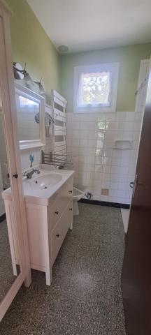 MAISON T4 A RAFRAICHIR AVEC JARDIN ARBORE DE 850 M²