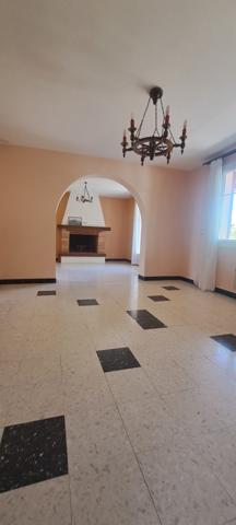 MAISON T4 A RAFRAICHIR AVEC JARDIN ARBORE DE 850 M²