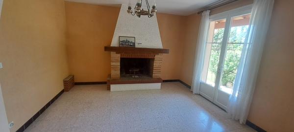 MAISON T4 A RAFRAICHIR AVEC JARDIN ARBORE DE 850 M²