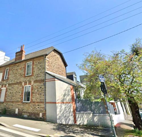 RENNES, Maison Type 6 pièces de 145 m2 - Quartier Bourg l'Évêque - Anatole France