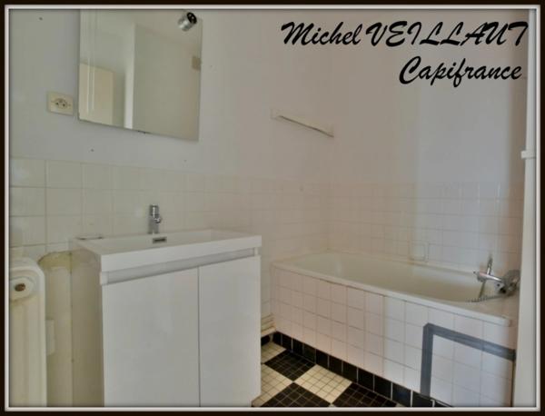 Appartement à vendre 4 pièces YZEURE (03), 4éme étage avec ascenseur, très bon état général