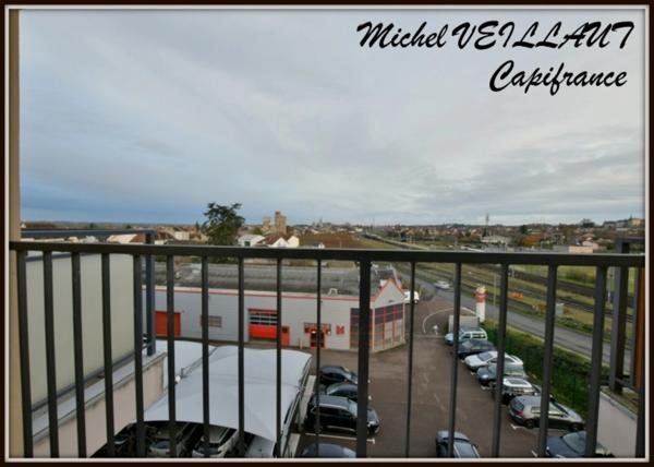 Appartement à vendre 4 pièces YZEURE (03), 4éme étage avec ascenseur, très bon état général