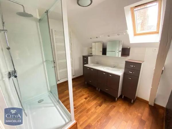 Appartement à louer 3 pièces 79.03m² Charleville-Mézières (08000)