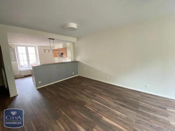 Appartement à louer 3 pièces 79.03m² Charleville-Mézières (08000)
