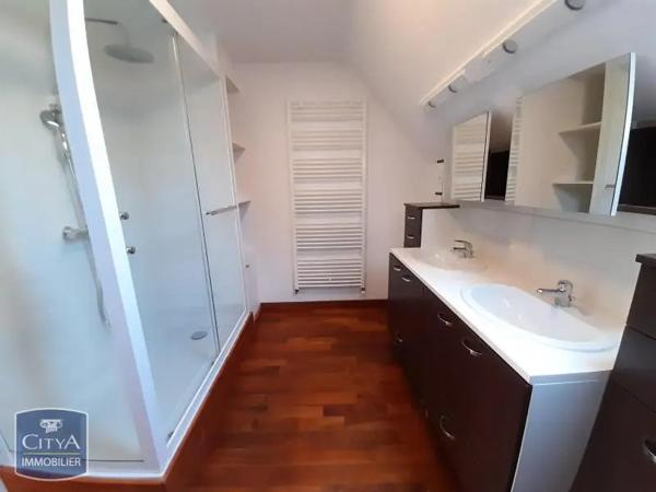 Appartement à louer 3 pièces 79.03m² Charleville-Mézières (08000)