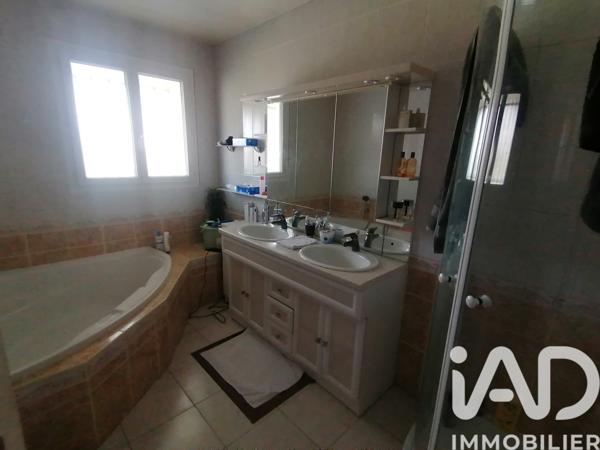 Maison à vendre 7 pièces 211 m² Pessac