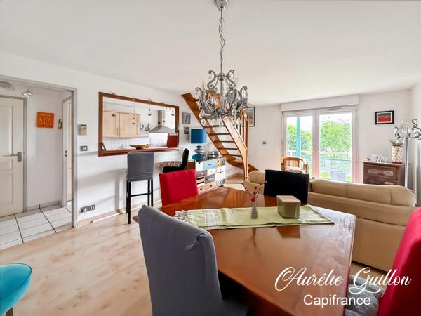 Appartement T2 en duplex de 60 m² avec balcon plein sud, garage et stationnement – Centre-ville de Ploërmel à pied
